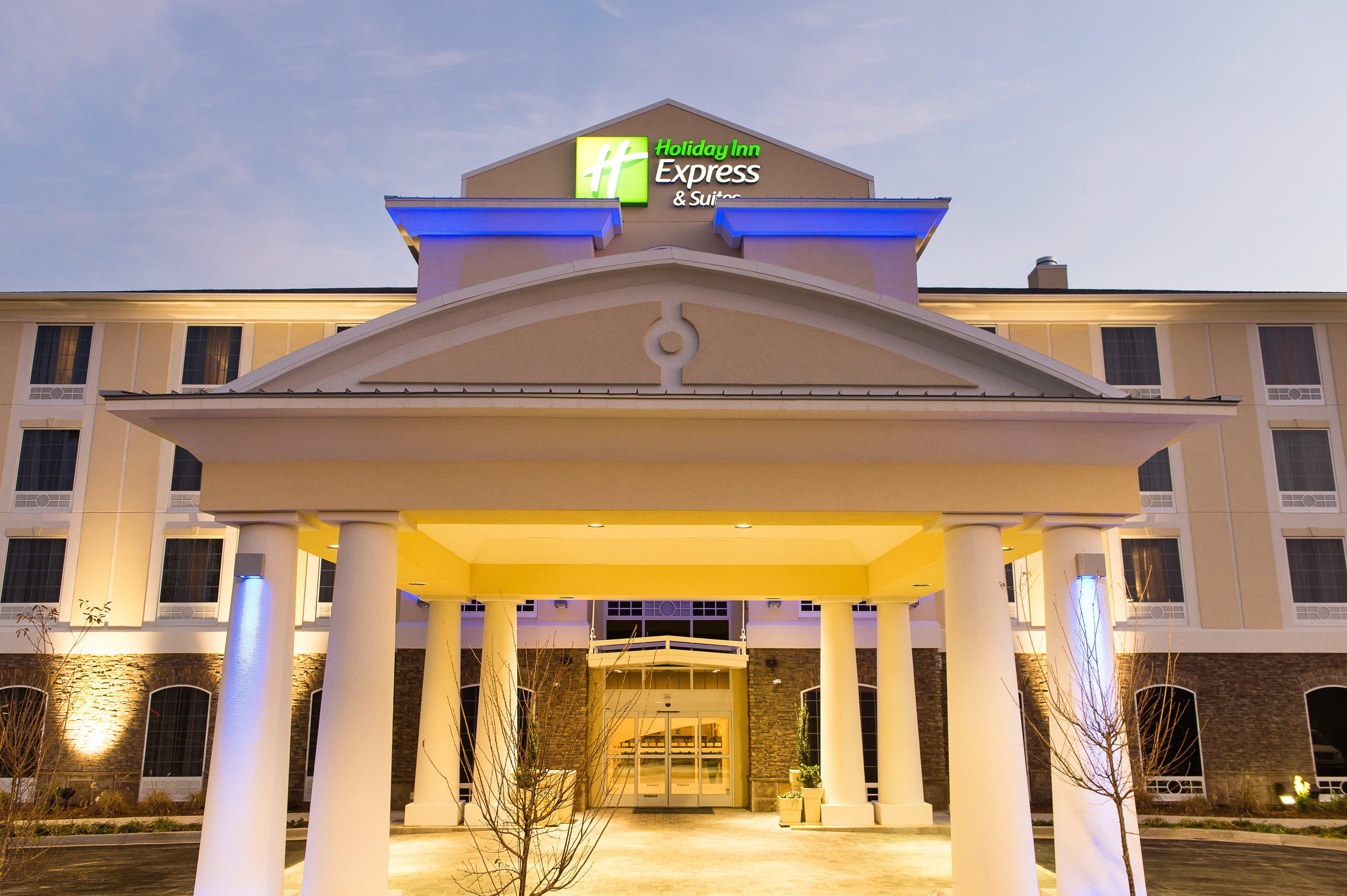 Holiday Inn Express & Suites Aiken By Ihg Exterior photo